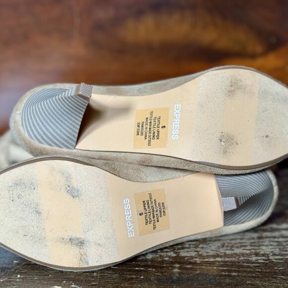 NWOT Women 3” Heel Vegan Tan Suede Ankle Booties Size 6 - Picture 3 of 5